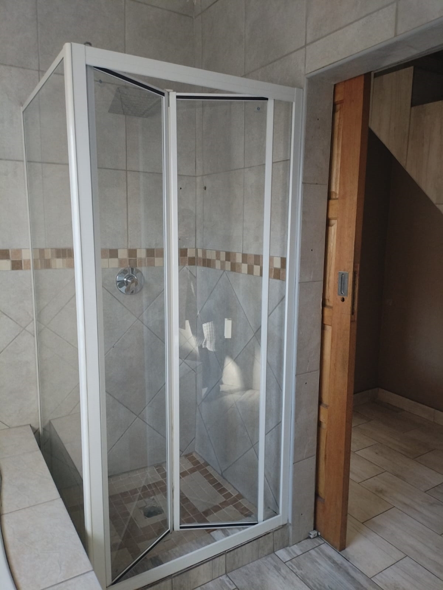 To Let 2 Bedroom Property for Rent in Elandspark Gauteng