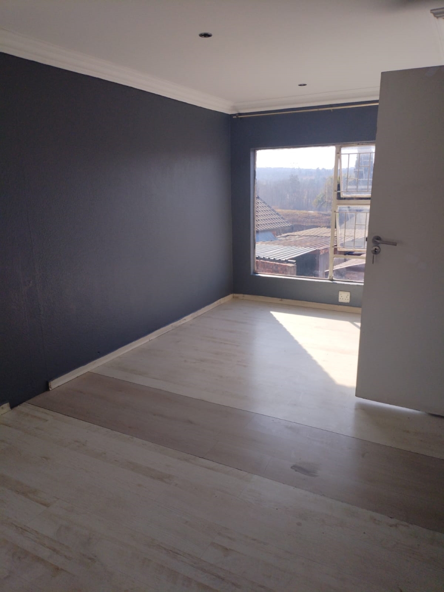 To Let 2 Bedroom Property for Rent in Elandspark Gauteng
