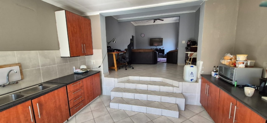 3 Bedroom Property for Sale in Brakpan Central Gauteng