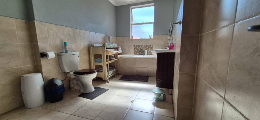 3 Bedroom Property for Sale in Brakpan Central Gauteng