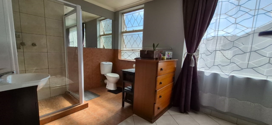 3 Bedroom Property for Sale in Brakpan Central Gauteng