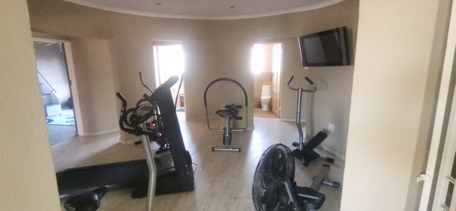 4 Bedroom Property for Sale in Kenleaf Gauteng