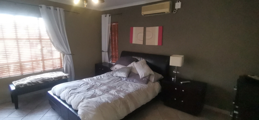 4 Bedroom Property for Sale in Kenleaf Gauteng