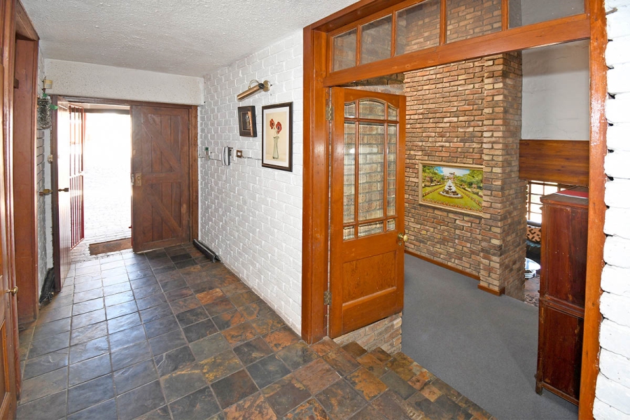 3 Bedroom Property for Sale in Woodmead Gauteng