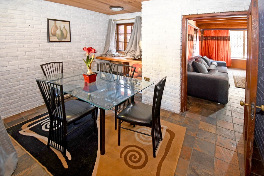 3 Bedroom Property for Sale in Woodmead Gauteng