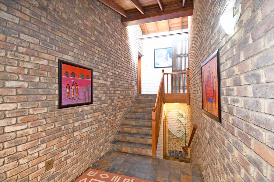 3 Bedroom Property for Sale in Woodmead Gauteng