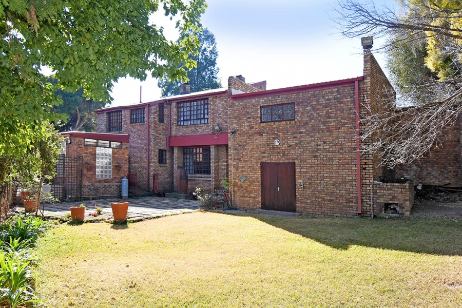 3 Bedroom Property for Sale in Woodmead Gauteng