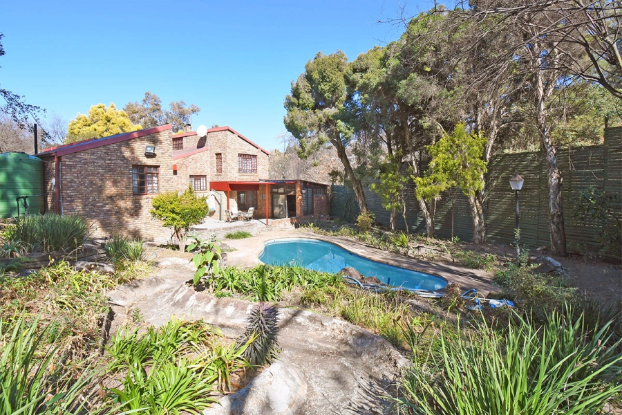 3 Bedroom Property for Sale in Woodmead Gauteng