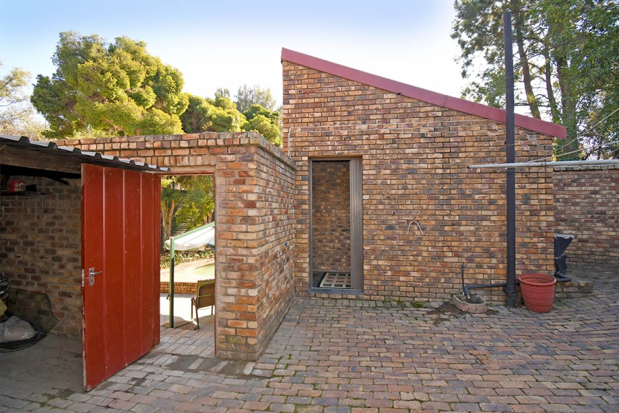 3 Bedroom Property for Sale in Woodmead Gauteng