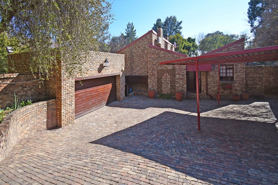 3 Bedroom Property for Sale in Woodmead Gauteng