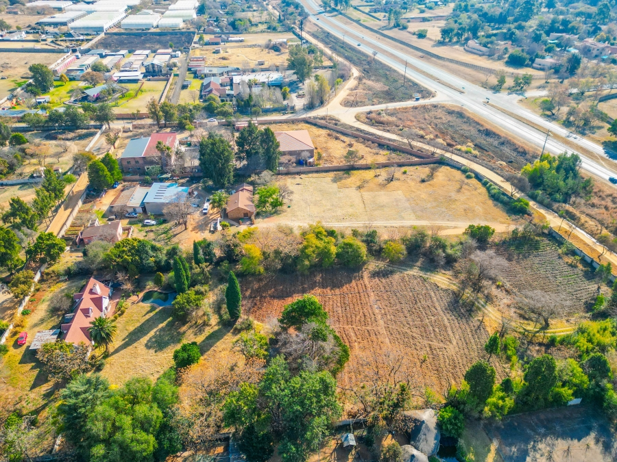 5 Bedroom Property for Sale in Glen Austin Gauteng