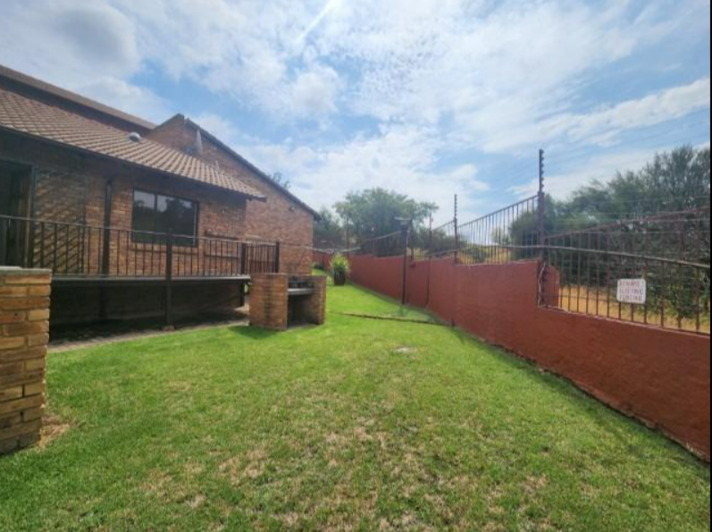 2 Bedroom Property for Sale in South Crest Gauteng