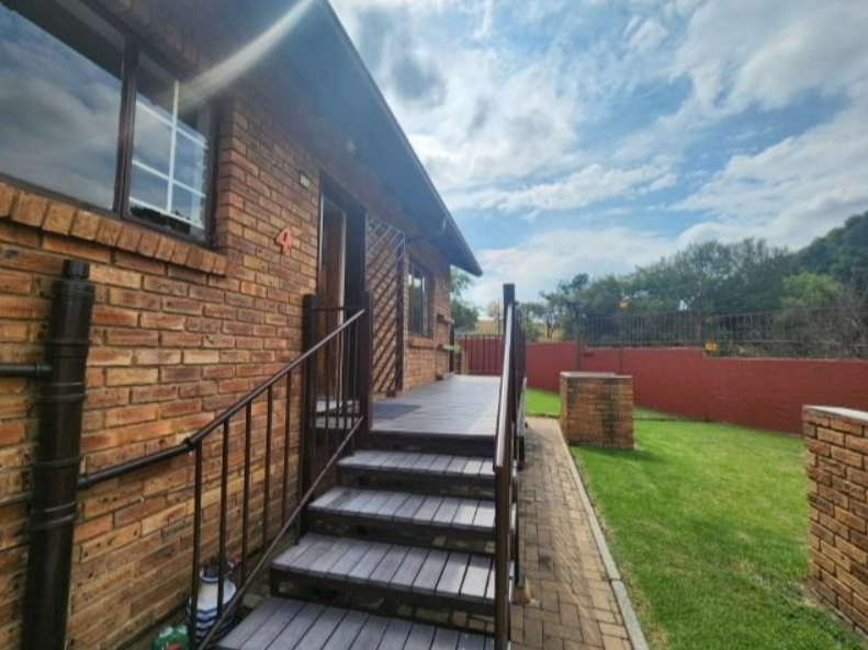 2 Bedroom Property for Sale in South Crest Gauteng