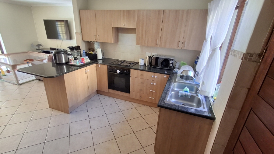 2 Bedroom Property for Sale in Montana Tuine Gauteng