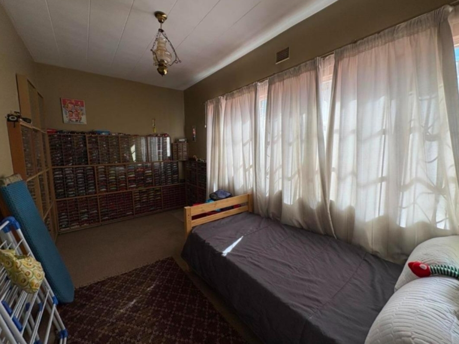 3 Bedroom Property for Sale in South Crest Gauteng