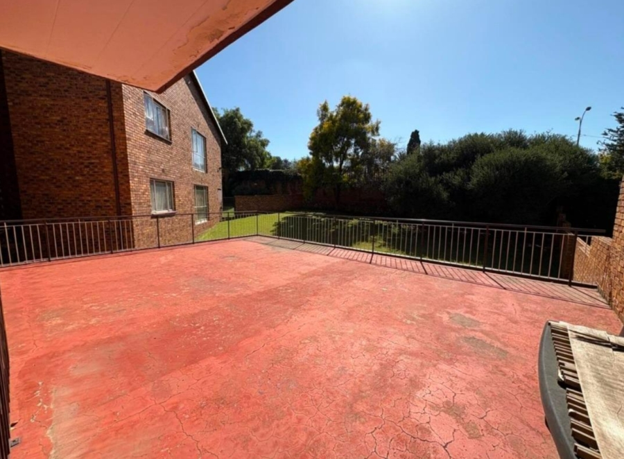3 Bedroom Property for Sale in South Crest Gauteng
