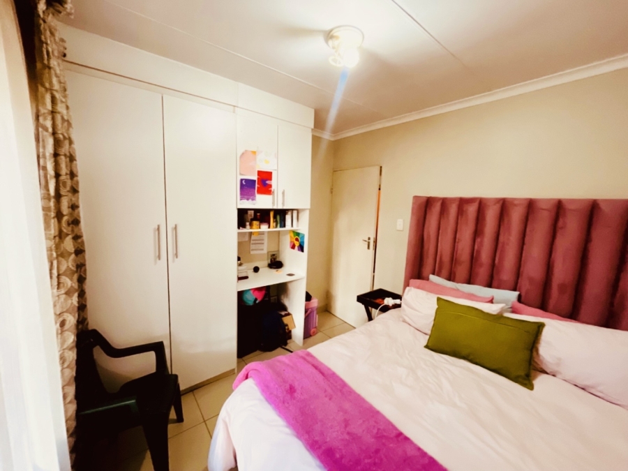 3 Bedroom Property for Sale in Noordwyk Gauteng