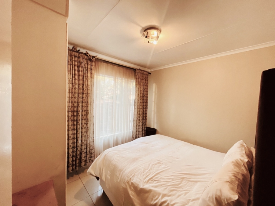 3 Bedroom Property for Sale in Noordwyk Gauteng
