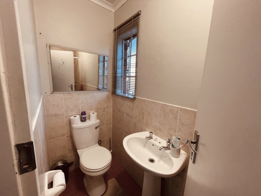 3 Bedroom Property for Sale in Noordwyk Gauteng