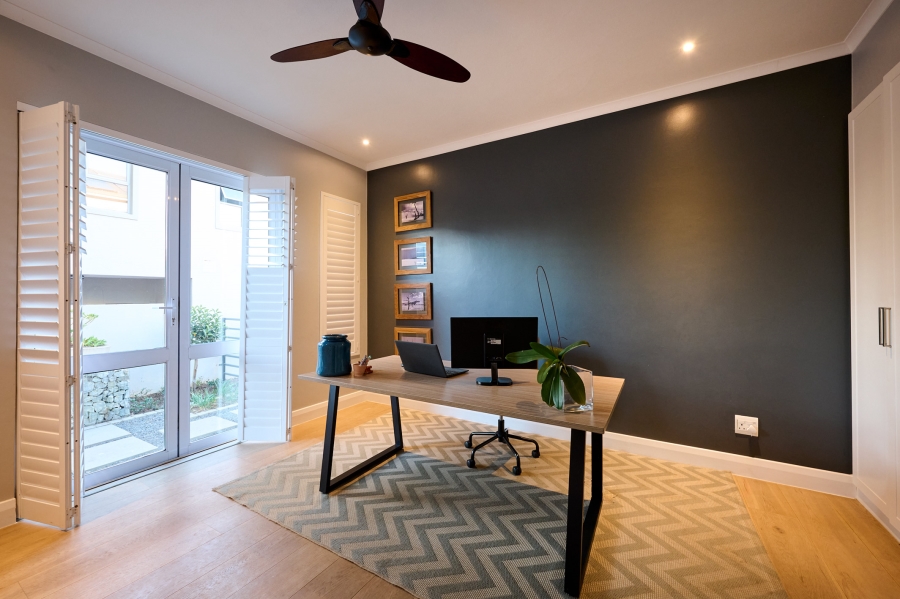 4 Bedroom Property for Sale in Waterfall Country Village Gauteng