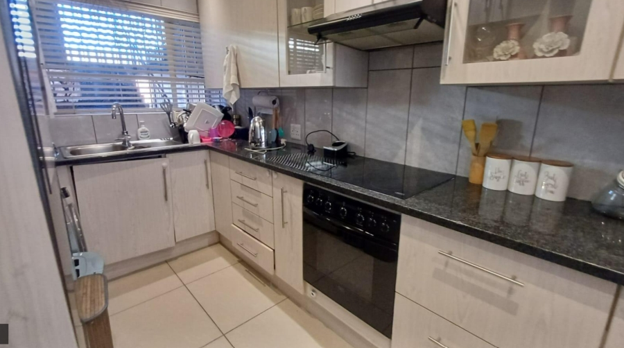 3 Bedroom Property for Sale in South Crest Gauteng