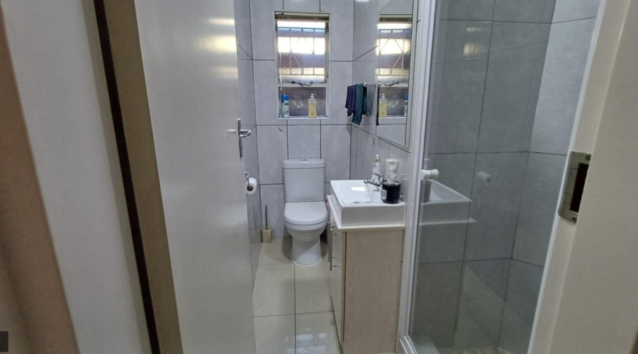 3 Bedroom Property for Sale in South Crest Gauteng