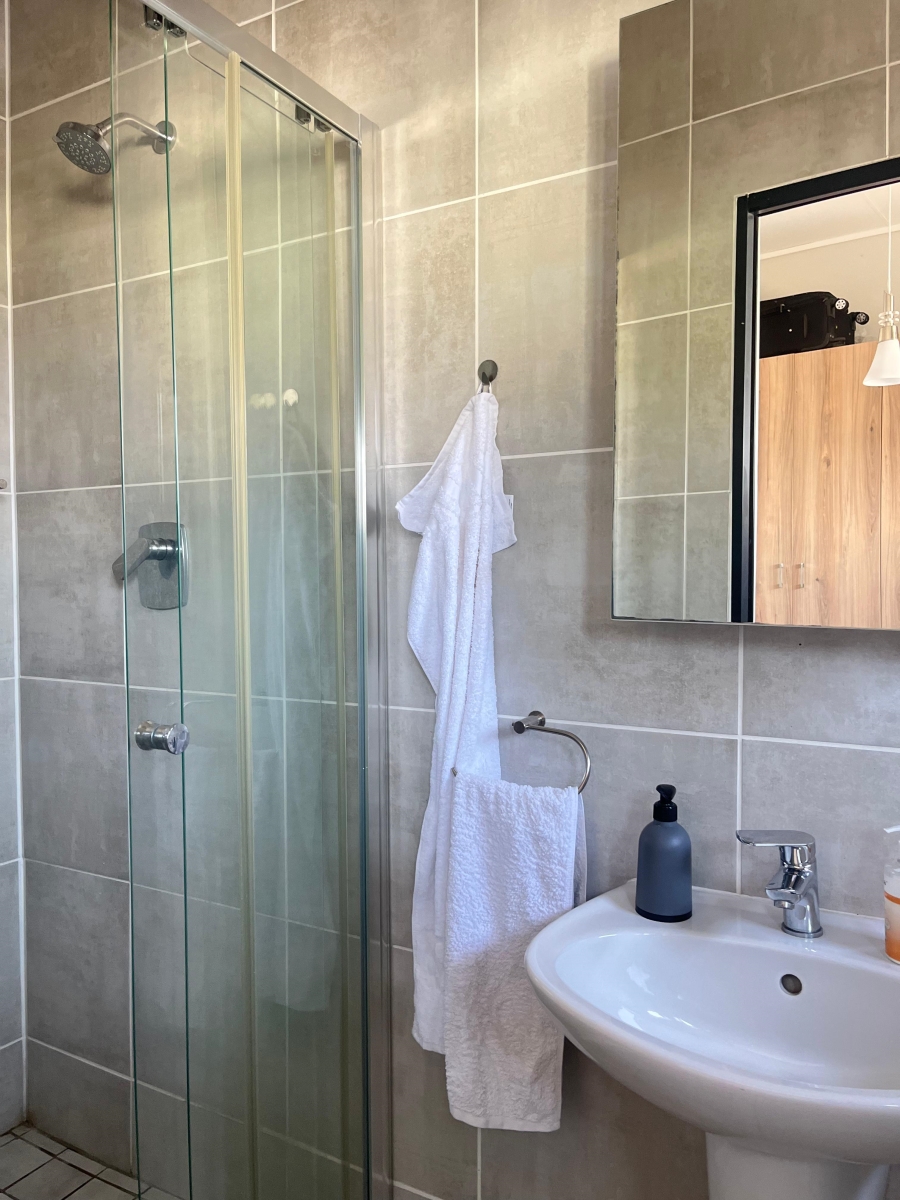 1 Bedroom Property for Sale in Linbro Park Gauteng