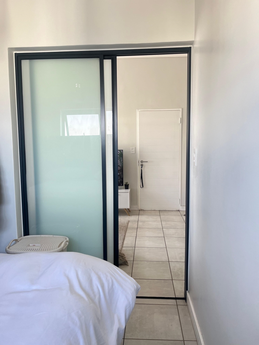 1 Bedroom Property for Sale in Linbro Park Gauteng