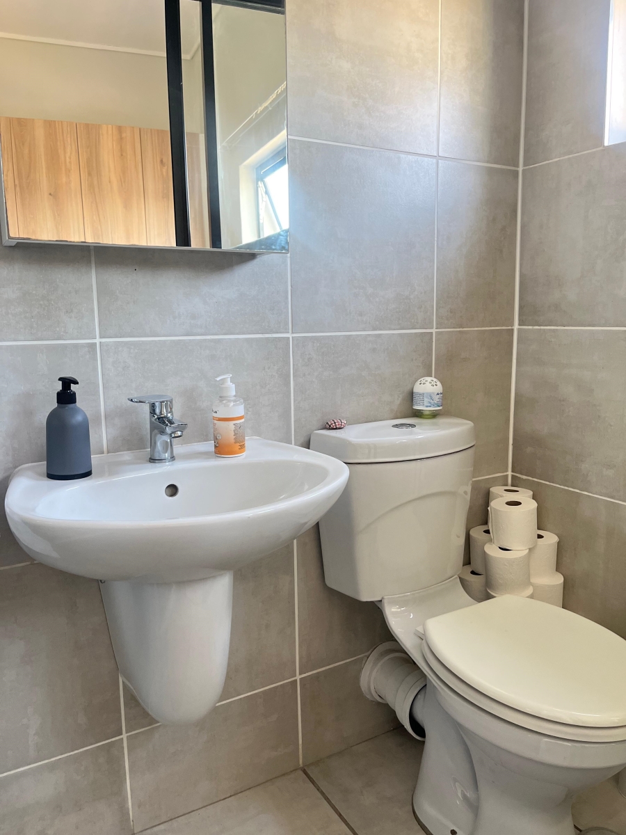 1 Bedroom Property for Sale in Linbro Park Gauteng
