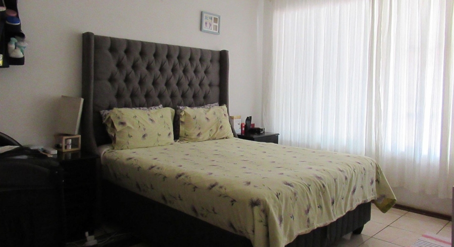 2 Bedroom Property for Sale in Florida Gauteng