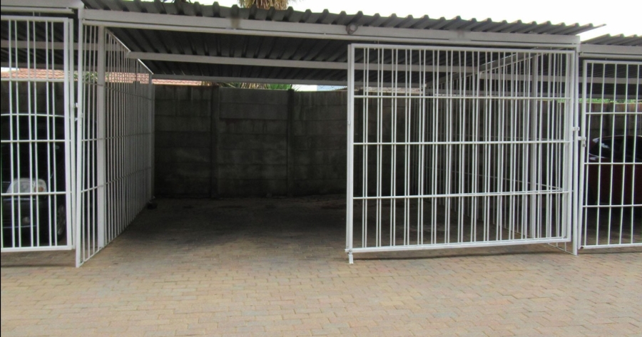 2 Bedroom Property for Sale in Florida Gauteng