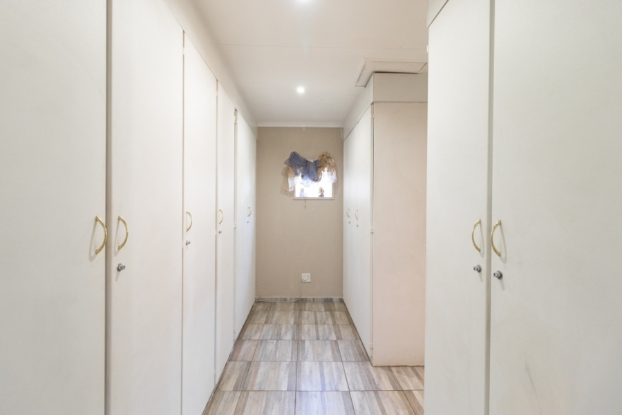 4 Bedroom Property for Sale in Sunward Park Gauteng