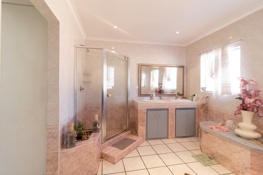 4 Bedroom Property for Sale in Sunward Park Gauteng