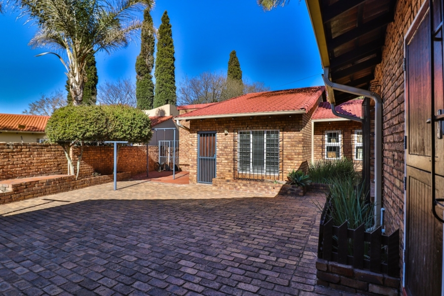 4 Bedroom Property for Sale in Sunward Park Gauteng