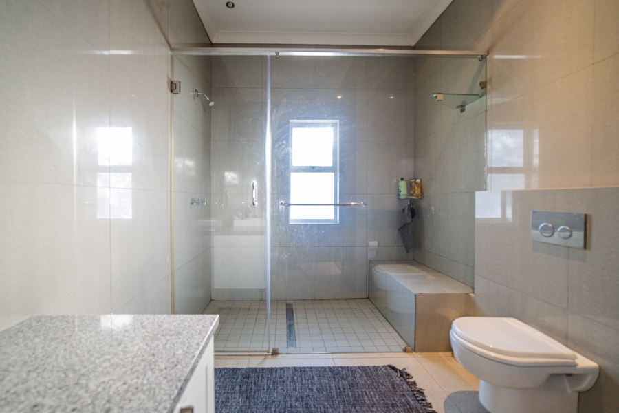 To Let 5 Bedroom Property for Rent in Chartwell Gauteng