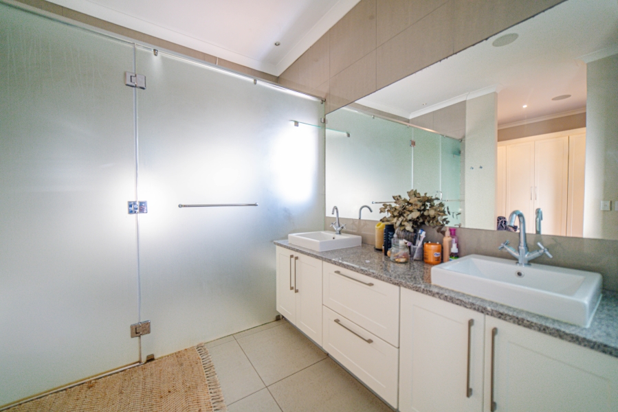 To Let 5 Bedroom Property for Rent in Chartwell Gauteng