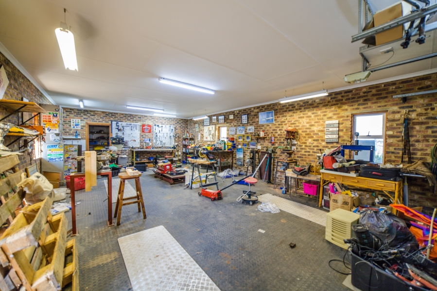 To Let 5 Bedroom Property for Rent in Chartwell Gauteng