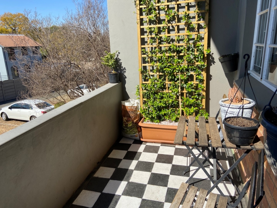 To Let 1 Bedroom Property for Rent in Linden Gauteng