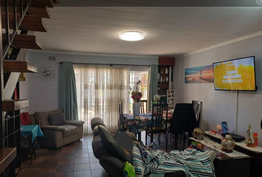 3 Bedroom Property for Sale in South Crest Gauteng