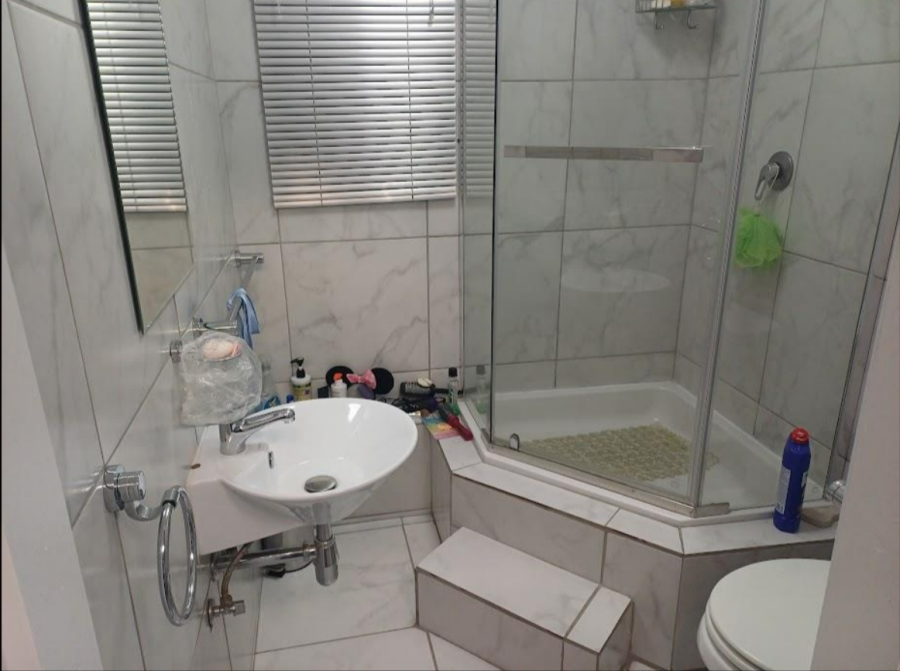 3 Bedroom Property for Sale in South Crest Gauteng