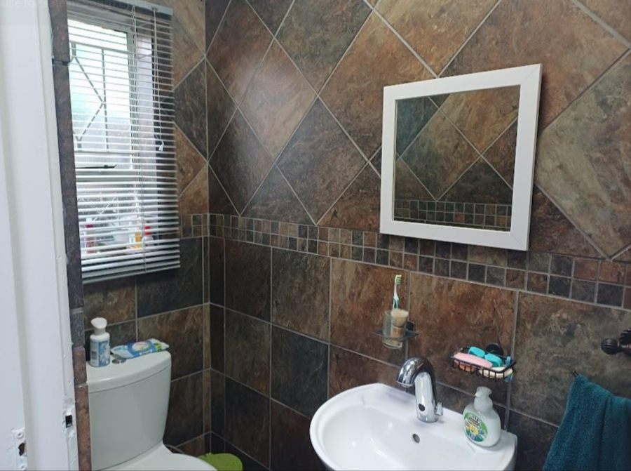 3 Bedroom Property for Sale in South Crest Gauteng