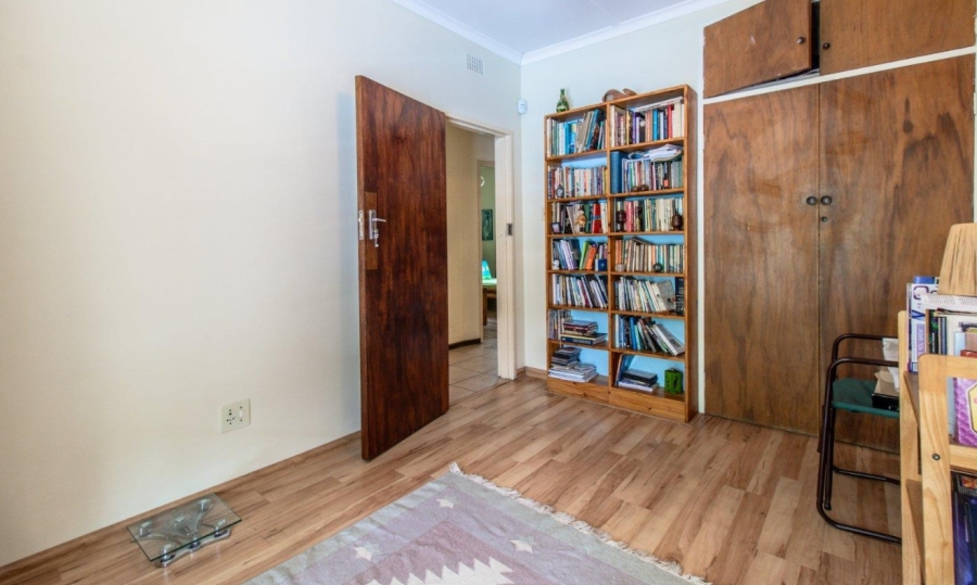 3 Bedroom Property for Sale in Mondeor Gauteng