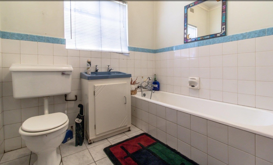 3 Bedroom Property for Sale in Mondeor Gauteng