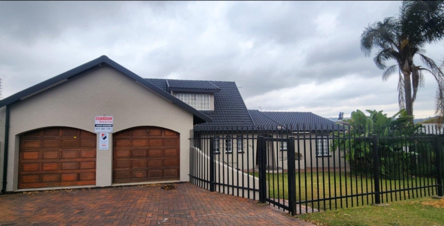 3 Bedroom Property for Sale in Mondeor Gauteng