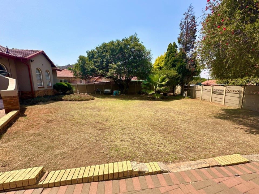 3 Bedroom Property for Sale in Mulbarton Gauteng