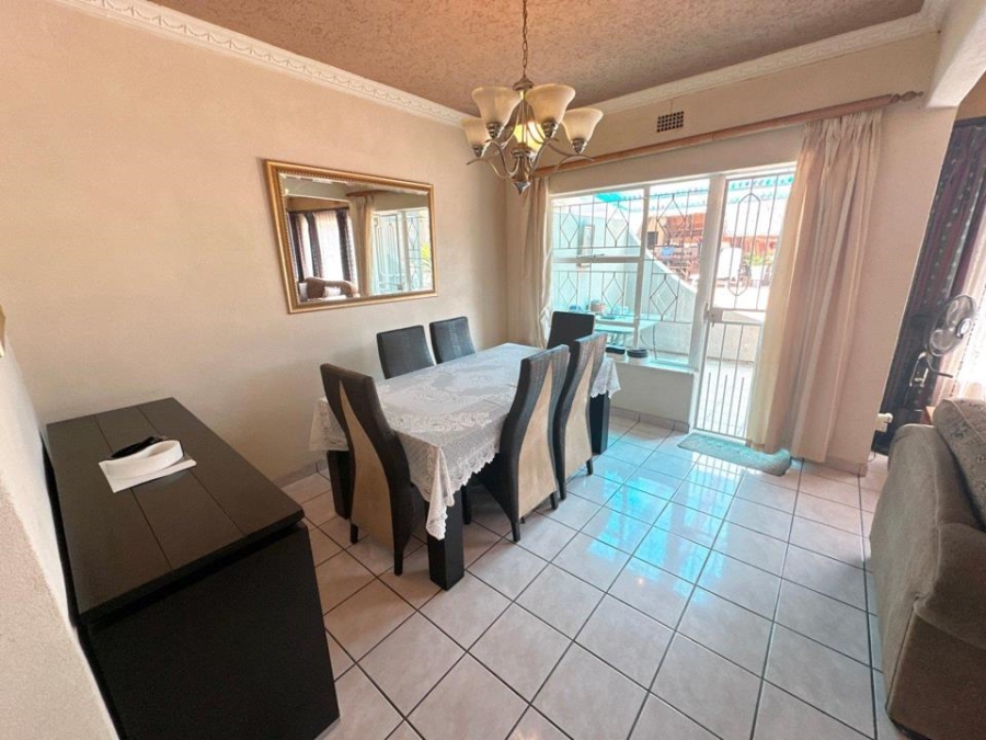 3 Bedroom Property for Sale in Mulbarton Gauteng