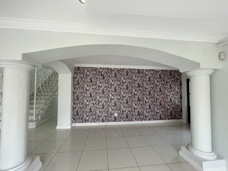 To Let 3 Bedroom Property for Rent in Edenburg Gauteng