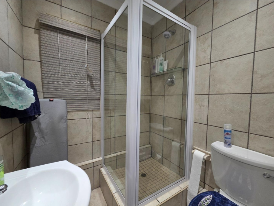 2 Bedroom Property for Sale in South Crest Gauteng
