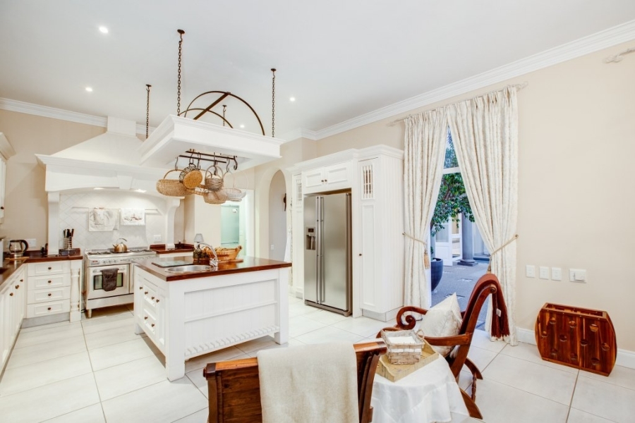 To Let 6 Bedroom Property for Rent in Dainfern Golf Estate Gauteng