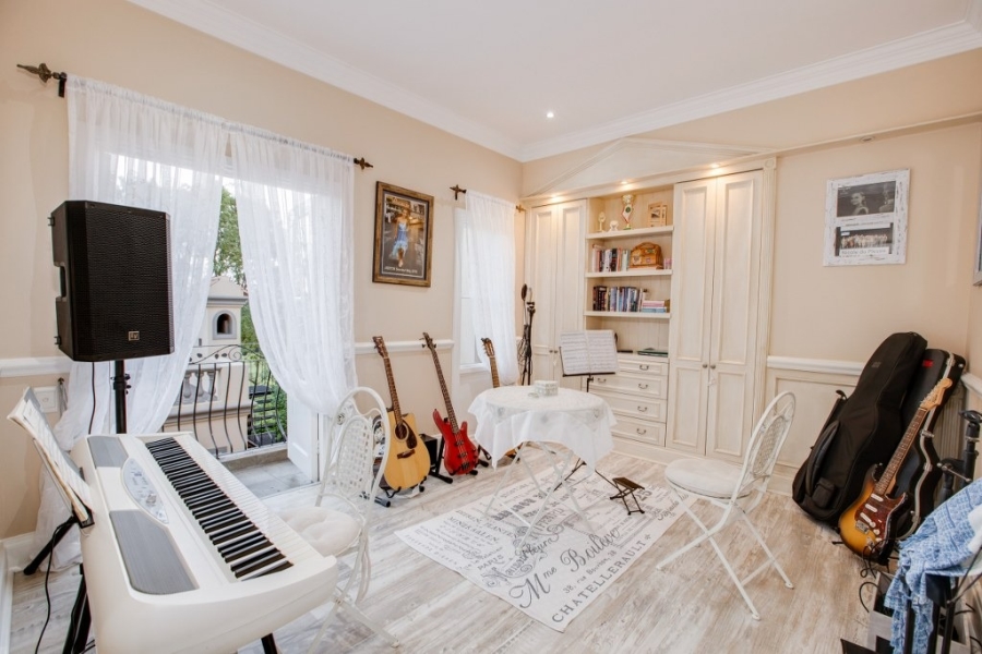 To Let 6 Bedroom Property for Rent in Dainfern Golf Estate Gauteng